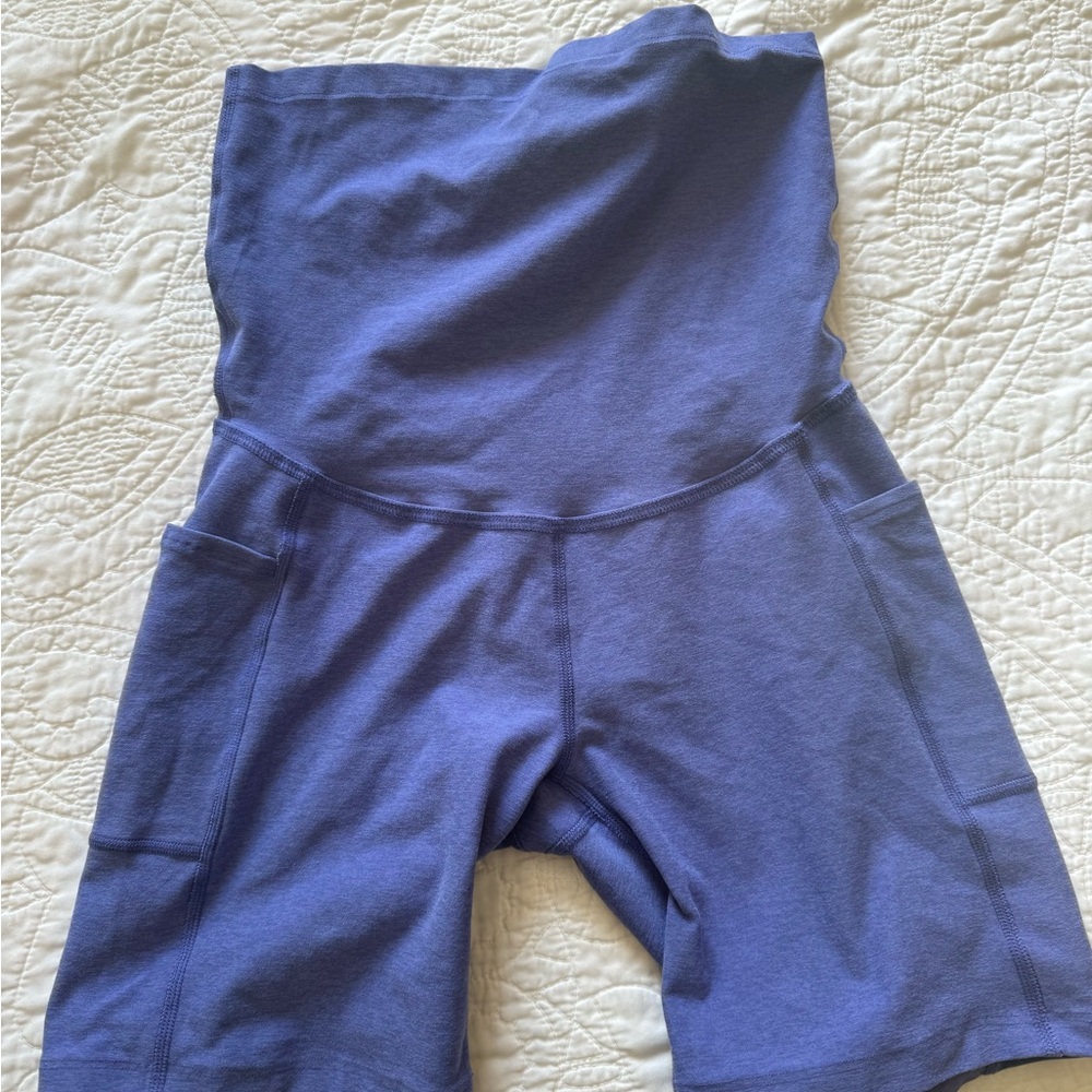 beyond yoga spacedye maternity bike shorts